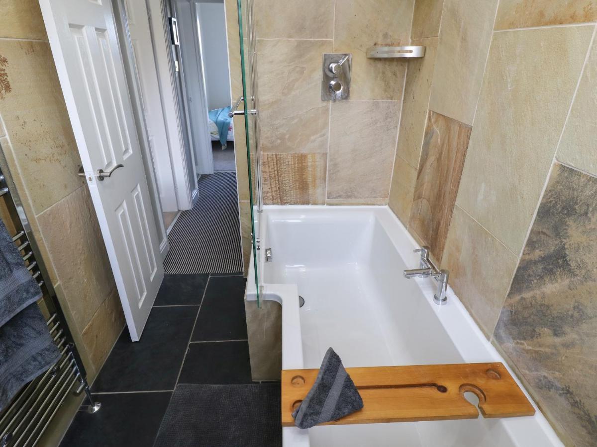 Olive Tree Cottage Purmerend Extérieur photo