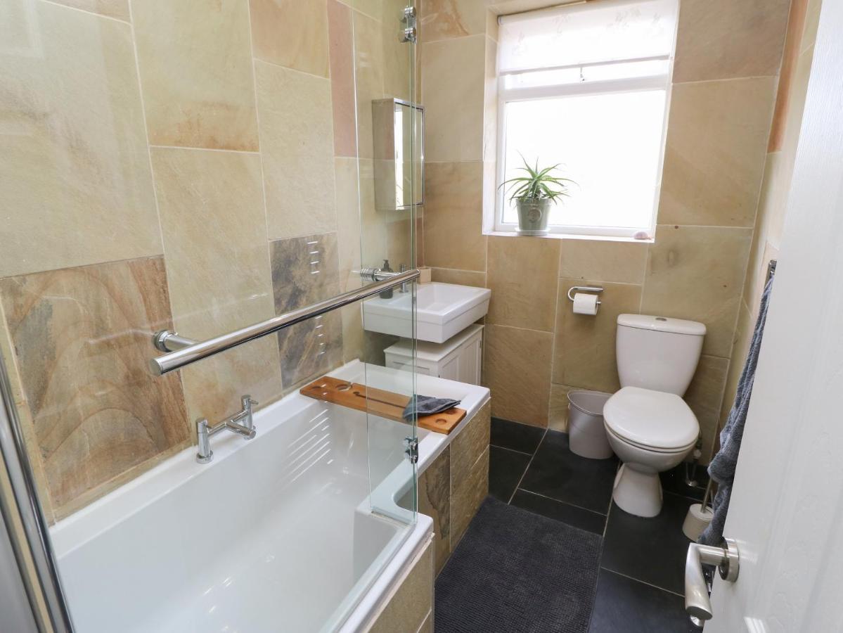 Olive Tree Cottage Purmerend Extérieur photo